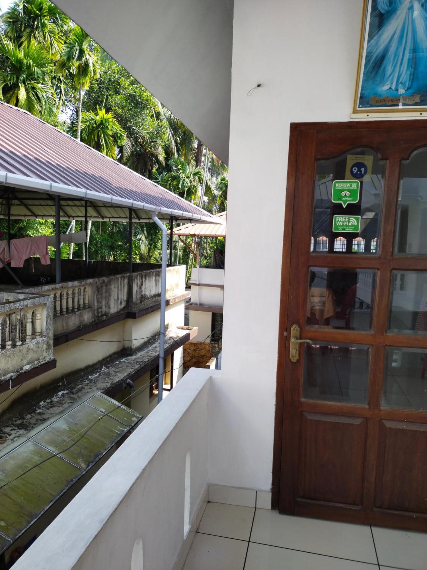 Greenview Homestay Kochi Екстериор снимка